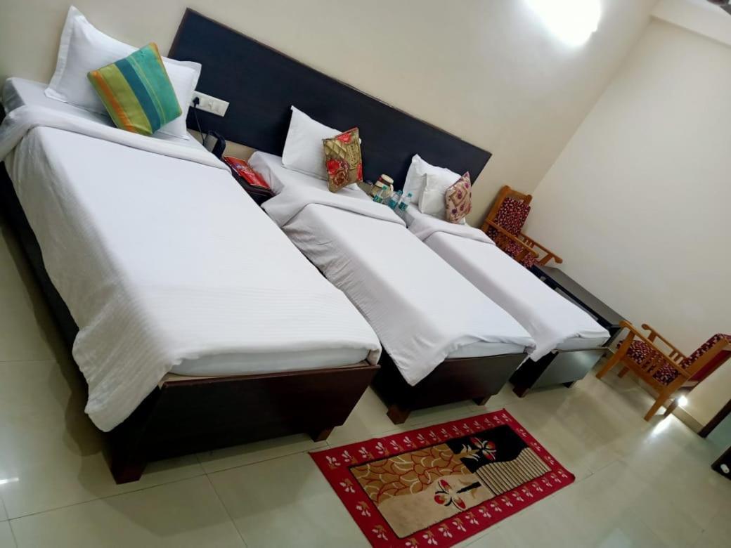 Hotel The Ideal Kushinagar 외부 사진