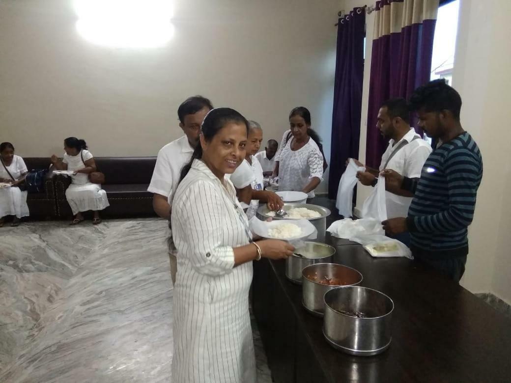 Hotel The Ideal Kushinagar 외부 사진