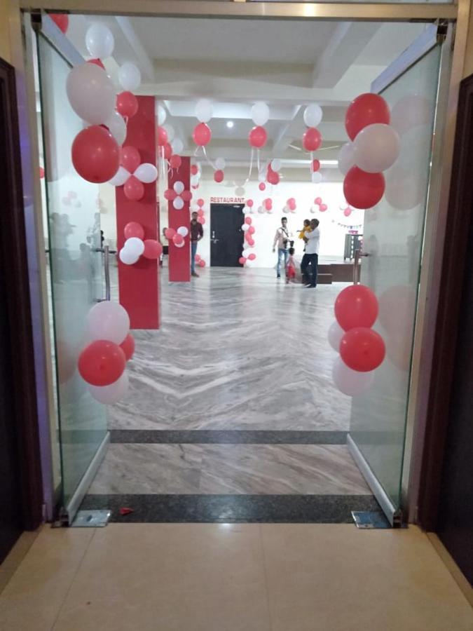 Hotel The Ideal Kushinagar 외부 사진